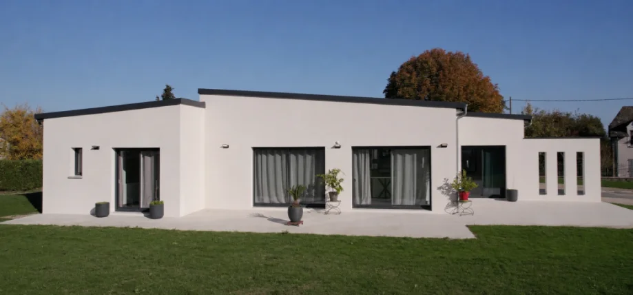 Maison contemporaine à Moyrazès