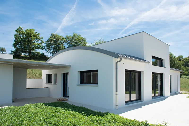 Maison moderne avec garage indépendant à Comps la Grand Ville