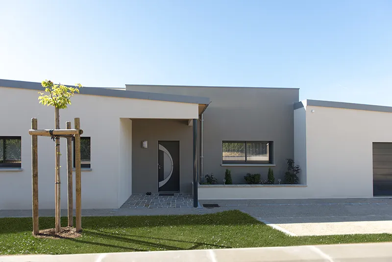 constructeur Maison contemporaine de plain pied à Onet le Château