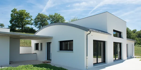 Maison moderne avec garage indépendant à Comps la Grand Ville